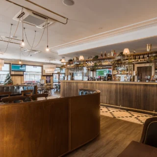 Perfect Homebush pub accommodation 👍⁠
⁠
HORSE & JOCKEY HOTEL⁠
⁠
Have a meal, catch up with mates, and sleep the night in the comfortable rooms complete with air con, flatscreen tv's, wifi and coffee & tea making facilities. ⁠
⁠
Pop in and say g'day!⁠
⁠
Book accommodation 👉 https://bit.ly/HorseJockeyHotel⁠
⁠
@horseandjockeyhomebush⁠
⁠
#sydney #sydneyolympicpark #nsw #sydneyfc #aussie #gameday #homebushaccommodation #pubaccommodation #pubroomsaustralia #horseandjockeyhotel #visitnsw #tourism ⠀⁠
#boutiqueaccommodation